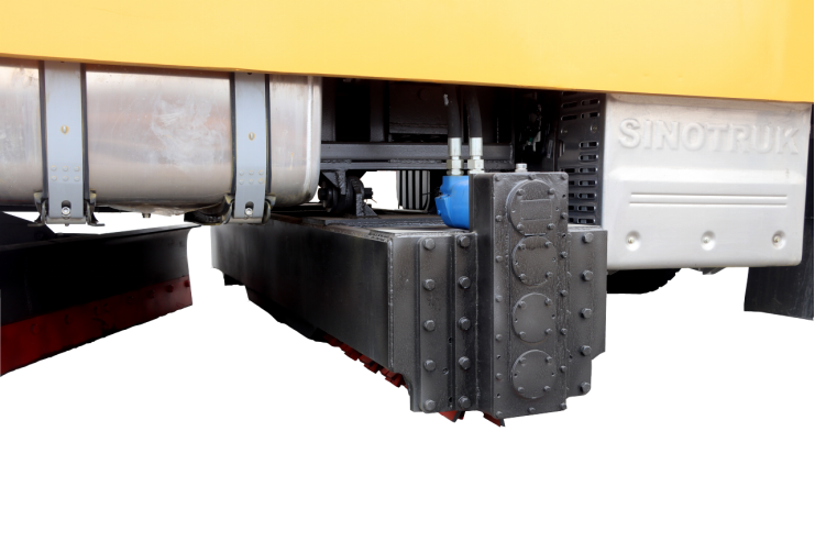 BLD5181TCXZZ6型(18噸)多功能除冰除雪車(圖2) BLD5181TCXZZ6型(18噸)多功能除冰除雪車(圖2)